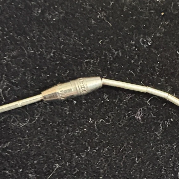 Vintage Mother of Pearl Silver Butterfly Pendant Necklace - Picture 3 of 7